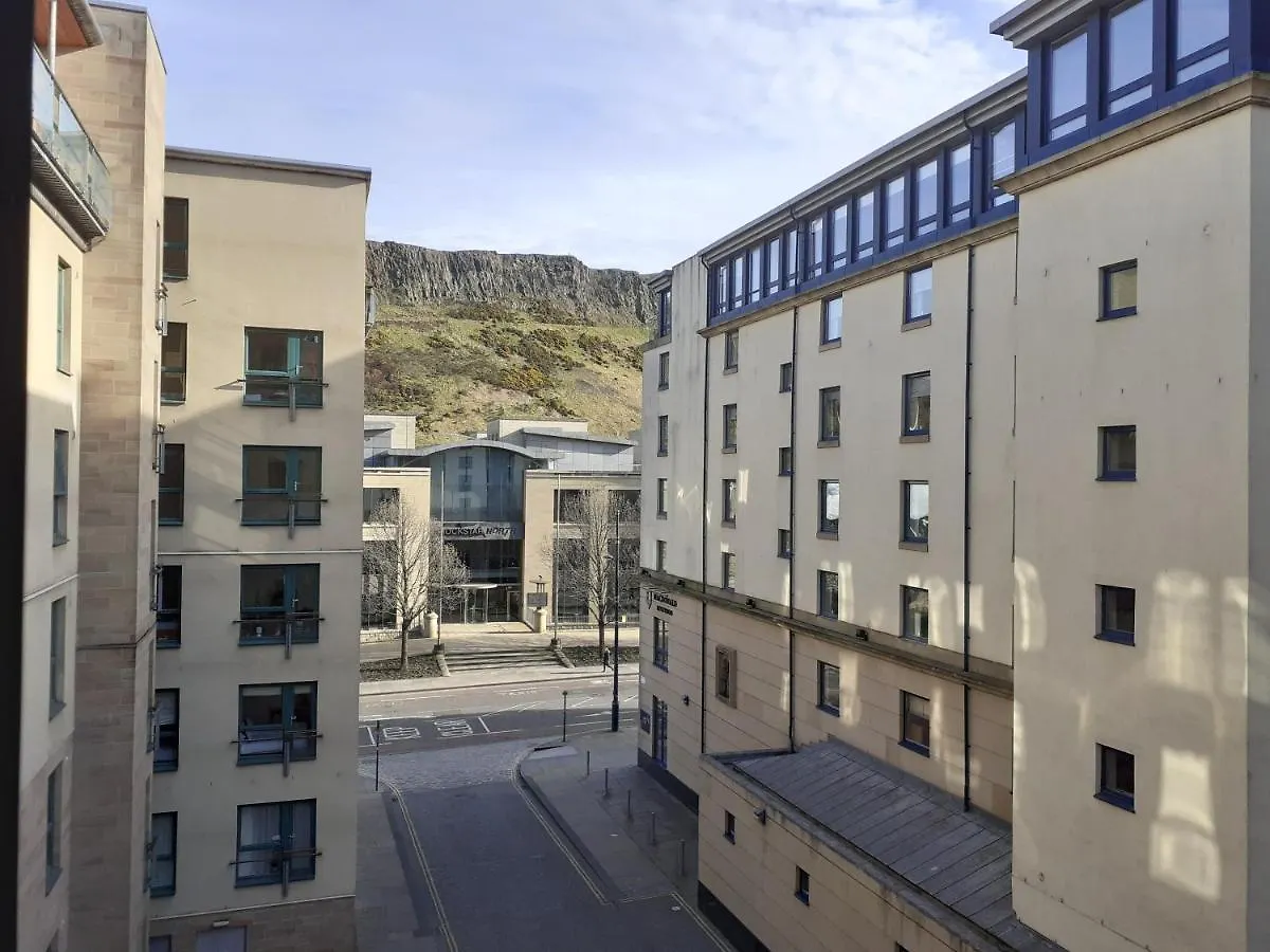 The Park - Holyrood Road With Free Parking Apartment Edinburgh