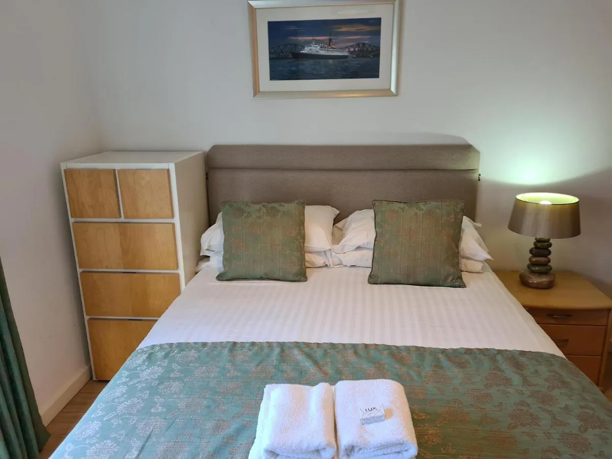 The Park - Holyrood Road With Free Parking Apartment Edinburgh United Kingdom