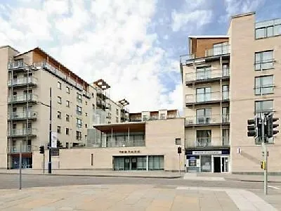 The Park - Holyrood Road With Free Parking Apartment Edinburgh