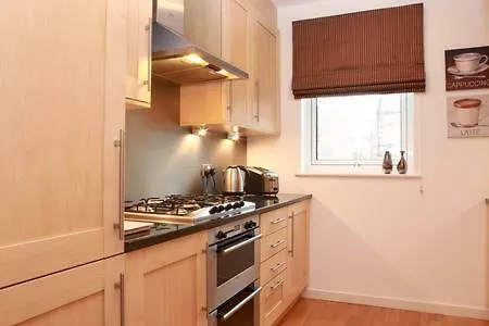 The Park - Holyrood Road With Free Parking Apartment Edinburgh United Kingdom